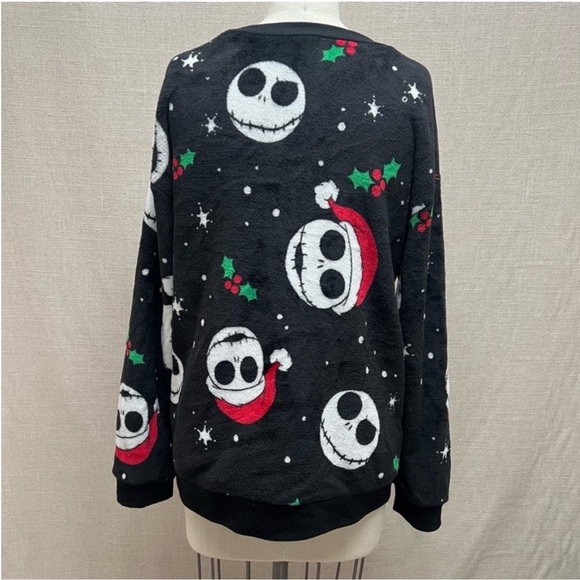 Nightmare Before Christmas Jack Skellington Sweater & Slipper Socks - Picture 3 of 8